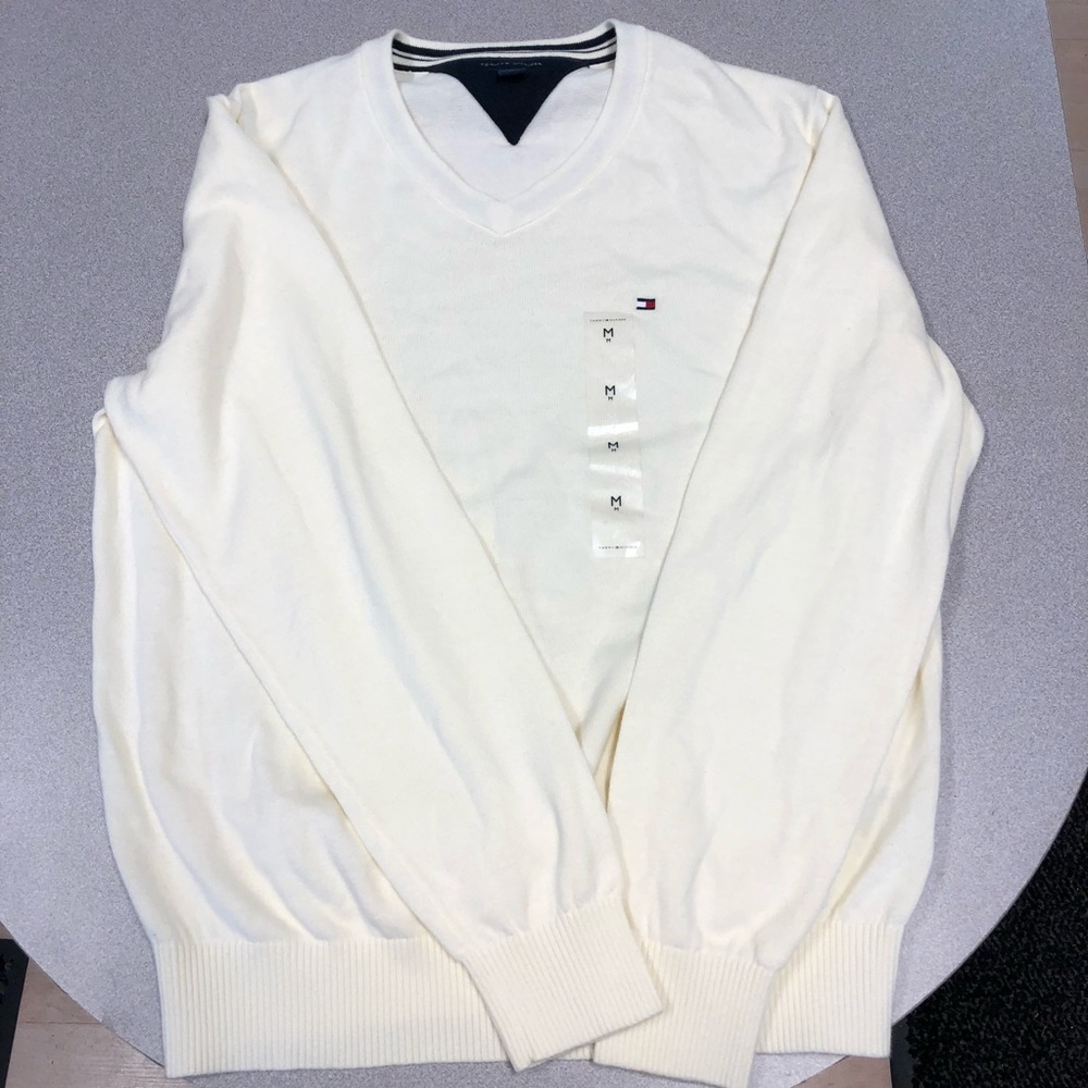 Tommy Hilfiger sweater